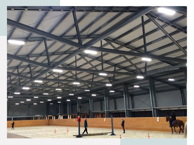 Строительство конных манежей от 639 руб в Валуйки