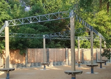 Терраса из металлоконструкций под ключ, проектирование, изготовление и монтаж от СтальСтрой-Вли